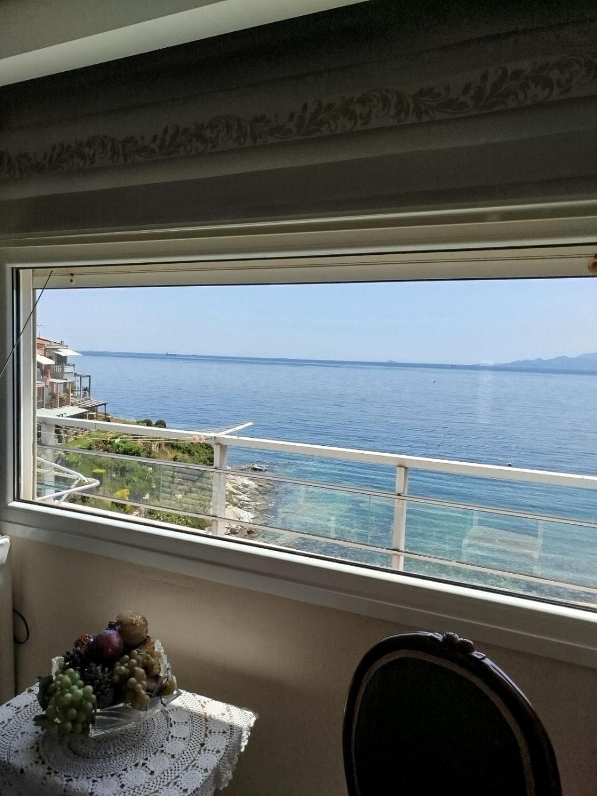 Апартаменты Roof Garden By The Sea Кавала Экстерьер фото